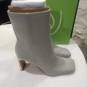 Sam Edelman Light Gray Heeled Boots